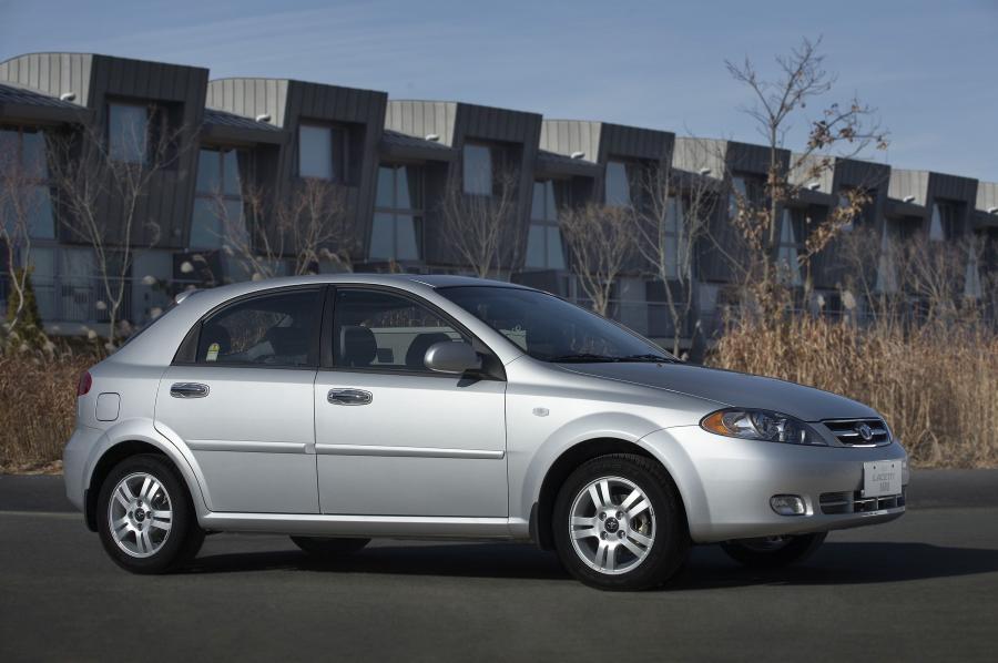  Daewoo Lacetti5 2004 года  (фото 11 из 12)